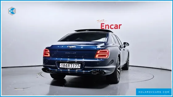 BENTLEY FLYING SPUR 4.0 AZURE