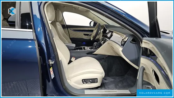 BENTLEY FLYING SPUR 4.0 AZURE