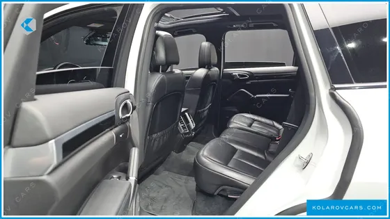 PORSCHE CAYENNE 3.0 DIESEL PLATIUM EDITION