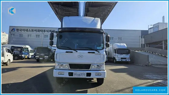 HYUNDAI MEGA TRUCK GOLD