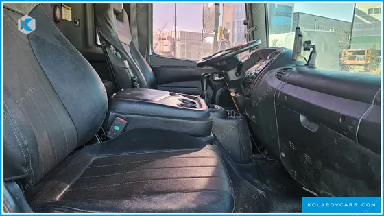 HYUNDAI MEGA TRUCK GOLD