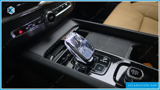 VOLVO XC60 B5 ULTIMATE BRIGHT