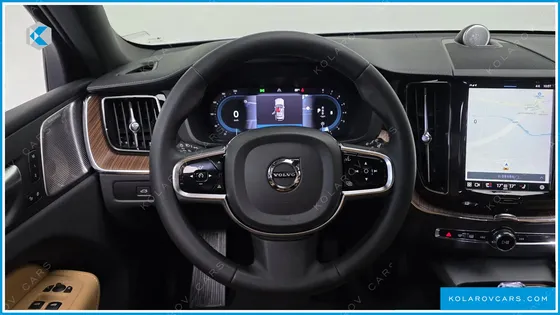 VOLVO XC60 B5 ULTIMATE BRIGHT