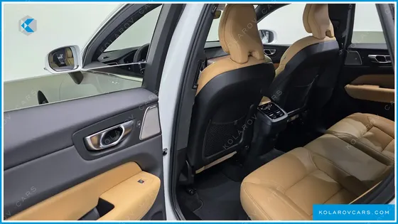VOLVO XC60 B5 ULTIMATE BRIGHT