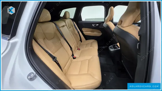 VOLVO XC60 B5 ULTIMATE BRIGHT