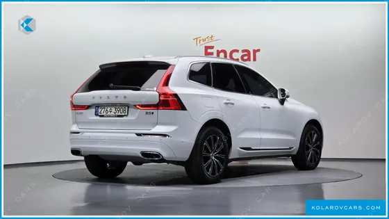 VOLVO XC60 B5 INSCRIPTION