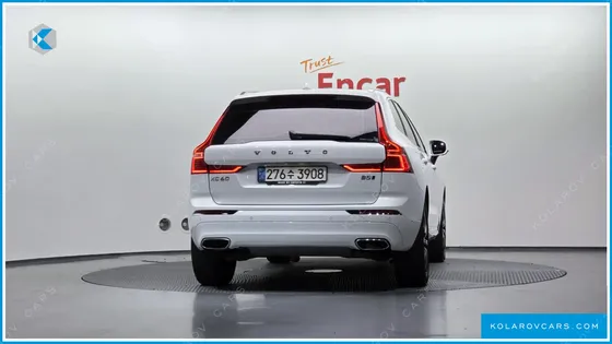 VOLVO XC60 B5 INSCRIPTION