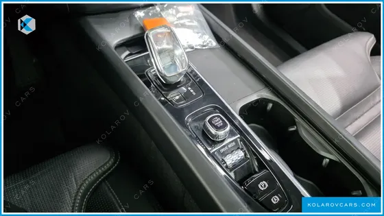 VOLVO XC60 B5 INSCRIPTION