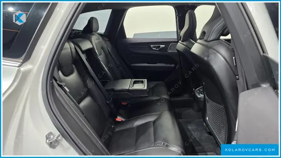 VOLVO XC60 B5 INSCRIPTION