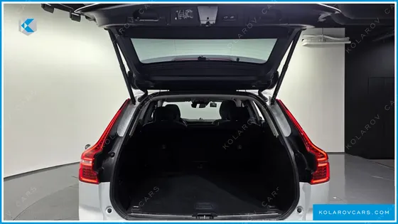 VOLVO XC60 B5 INSCRIPTION
