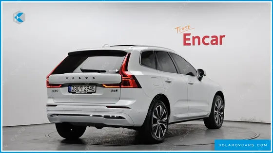 VOLVO XC60 B6 INSCIRTION