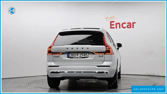 VOLVO XC60 B6 INSCIRTION