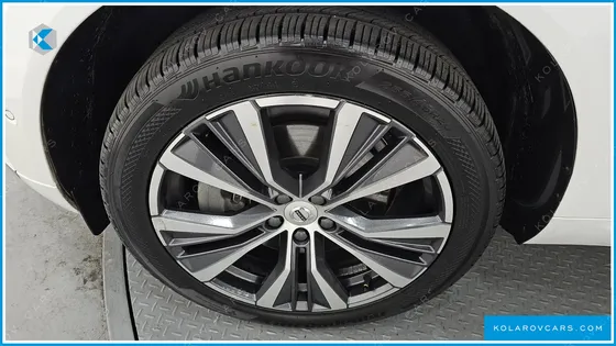 VOLVO XC60 B6 INSCIRTION