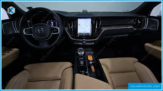 VOLVO XC60 B6 INSCIRTION