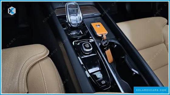 VOLVO XC60 B6 INSCIRTION