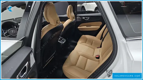 VOLVO XC60 B6 INSCIRTION