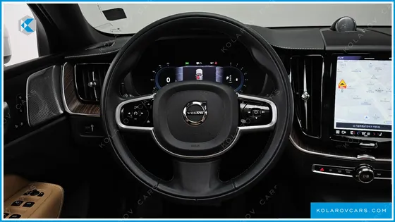 VOLVO XC60 B6 INSCIRTION