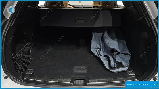 VOLVO XC60 B6 INSCIRTION