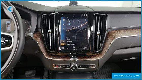 VOLVO XC60 B5 INSCRIPTION