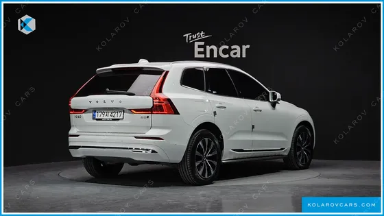 VOLVO XC60 B5 ULTIMATE BRIGHT