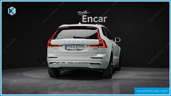 VOLVO XC60 B5 ULTIMATE BRIGHT