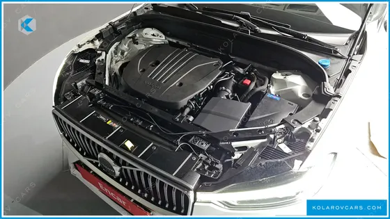 VOLVO XC60 B5 ULTIMATE BRIGHT