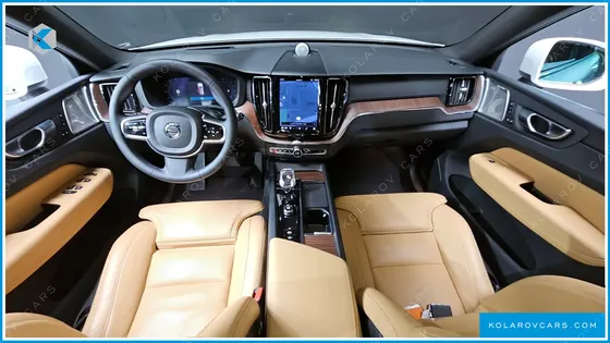 VOLVO XC60 B5 ULTIMATE BRIGHT