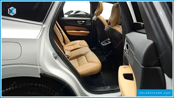 VOLVO XC60 B5 ULTIMATE BRIGHT