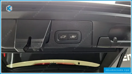 VOLVO XC60 B5 ULTIMATE BRIGHT