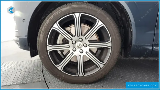 VOLVO XC60 B6 INSCIRTION