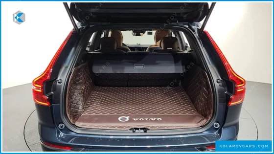 VOLVO XC60 B6 INSCIRTION
