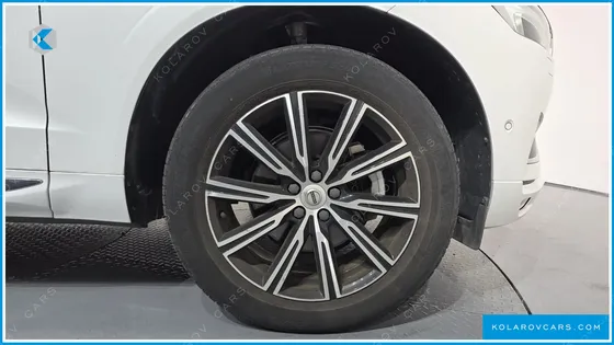 VOLVO XC60 B5 INSCRIPTION