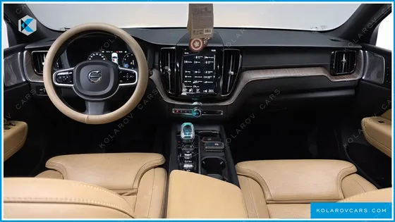 VOLVO XC60 B5 INSCRIPTION