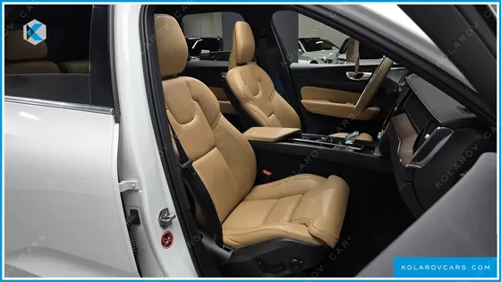 VOLVO XC60 B5 INSCRIPTION