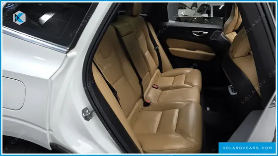 VOLVO XC60 B5 INSCRIPTION