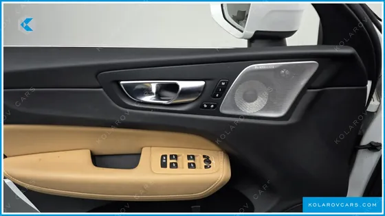 VOLVO XC60 B5 INSCRIPTION