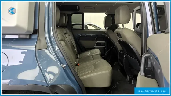 LAND ROVER DEFENDER 110 D250 SE