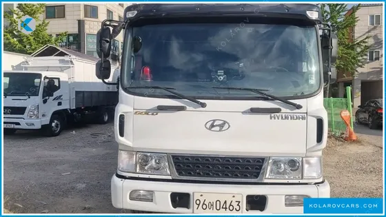 HYUNDAI MEGA TRUCK GOLD