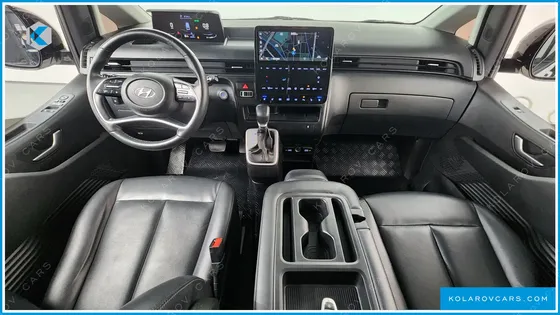 HYUNDAI STARIA 4WD TOURER 9-SEATER