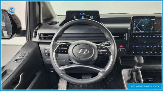HYUNDAI STARIA 4WD TOURER 9-SEATER