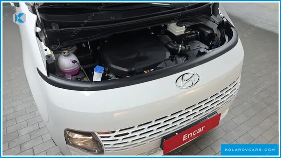 HYUNDAI STARIA CARGO 5-SEATER