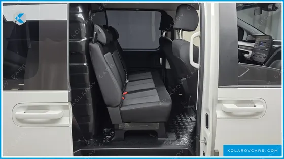 HYUNDAI STARIA CARGO 5-SEATER