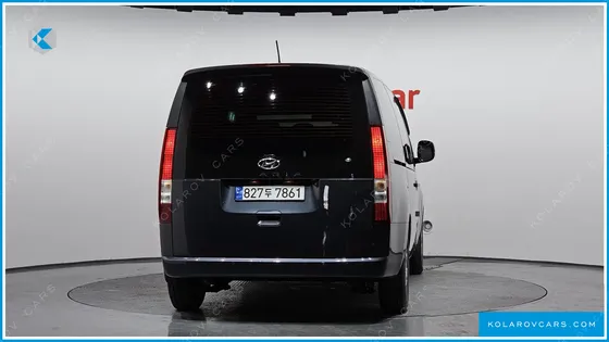 HYUNDAI STARIA CARGO 5-SEATER