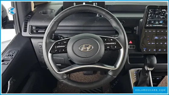 HYUNDAI STARIA CARGO 5-SEATER