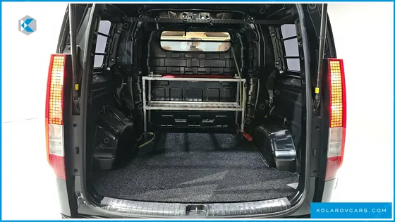 HYUNDAI STARIA CARGO 5-SEATER