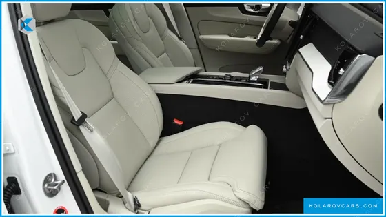 VOLVO XC60 T8 ULTRA BRIGHT