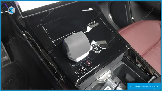 LAND ROVER RANGE ROVER SPORT P550E DYNAMIC HSE