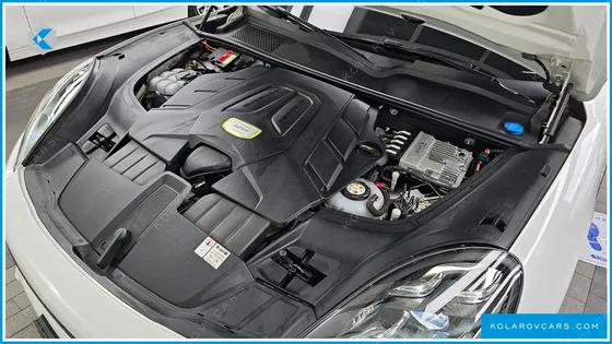 PORSCHE CAYENNE 3.0 E-HYBRID COUPE