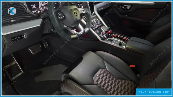LAMBORGHINI URUS 4.0 V8