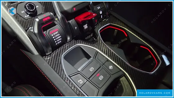 LAMBORGHINI URUS 4.0 V8